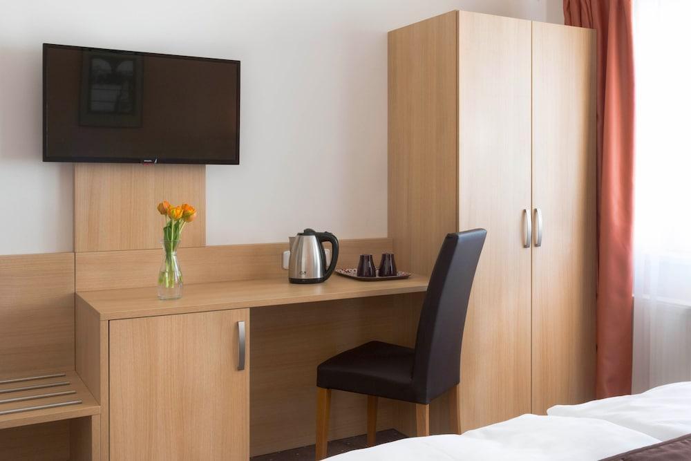 Hotel Karlin Prague Exterior photo