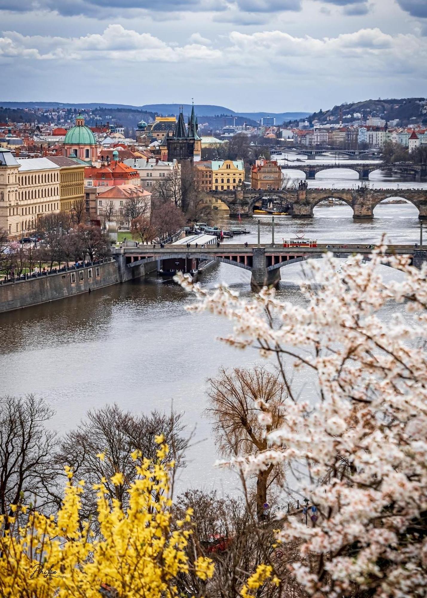 Hotel Karlin Prague Exterior photo