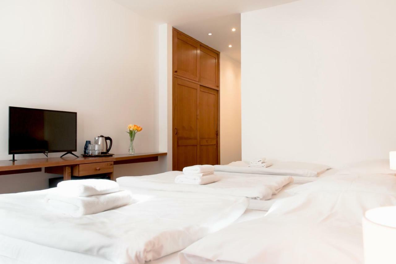 Hotel Karlin Prague Exterior photo
